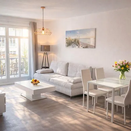 Strandstrasse-wohnung-19-9476 Apartamento *